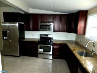 830 7th Ave, Prospect Park, PA 19076