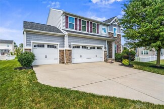 5077 Meadowview St, Tipp City, OH 45371