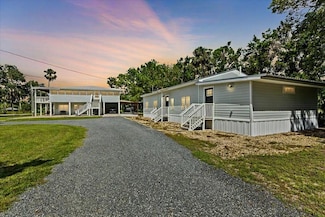 1401 SW 248th Ave, Steinhatchee, FL 32359
