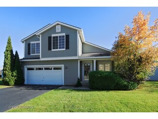 4553 W Tucker Ln, Waukegan, IL 60085