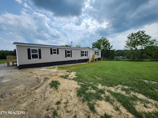 1450 Pennsylvania Ave, Jamestown, TN 38556