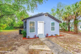 603 W Miles St, Deland, FL 32720