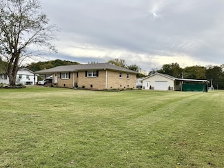 112 Sherwood Dr, Waverly, TN 37185