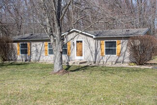 1863 Woodland Dr N, Fayetteville, OH 45118
