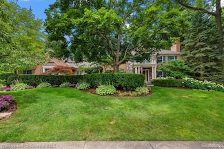 400 Hamilton Rd, Bloomfield Hills, MI 48301