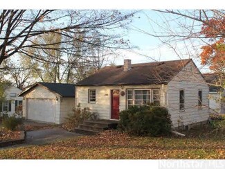 100 100 North St W, Cannon Falls, MN 55009