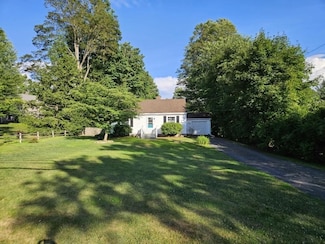 581 Bernardston Rd, Greenfield, MA 01301