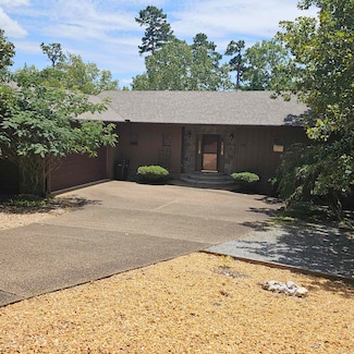 48 Jubileo Way, Hot Springs Village, AR 71909