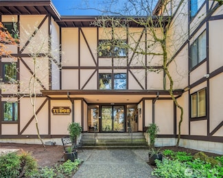 4501 Grandview Dr W Unit T105, Tacoma, WA 98466