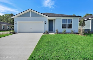 3464 Americana Dr, Green Cove Springs, FL 32043
