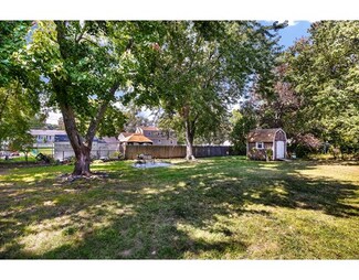 359 Lexington St, Woburn, MA 01801