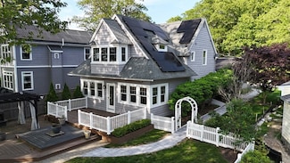 63 Wawela Rd, Webster, MA 01570