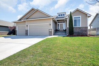 221 Springlake Dr, Newton, KS 67114