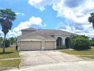 10204 Meadow Crossing Dr, Tampa, FL 33647