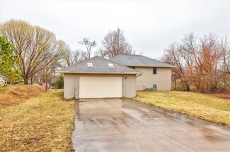 2540 NW 71st Place, Ankeny, IA 50023