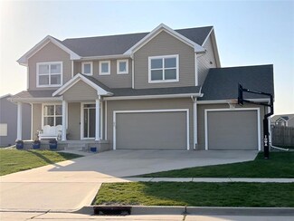 80 Mallard Pointe Dr NW, Bondurant, IA 50035