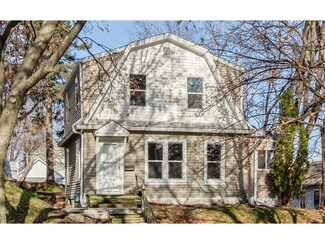 1118 2nd Ave SW, Cedar Rapids, IA 52404