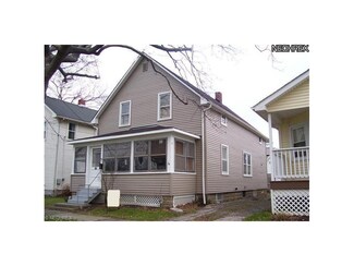 108 Vine St, Fairport Harbor, OH 44077