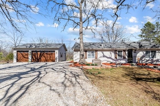 9063 E Division St, Strafford, MO 65757