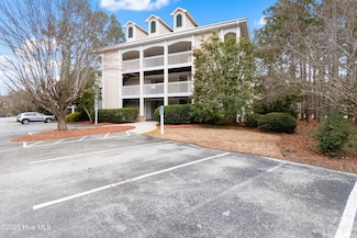 3350 Club Villas Dr Unit 504, Southport, NC 28461