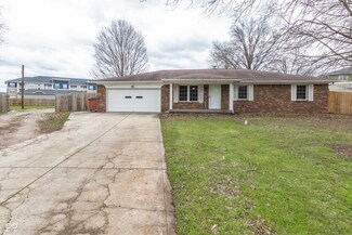 299 Corottoman Ct, Avon, IN 46123