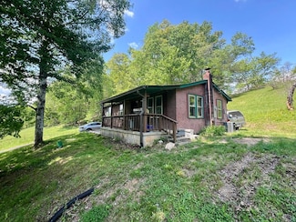 387 Sheeprock Cove Rd, Whittier, NC 28789
