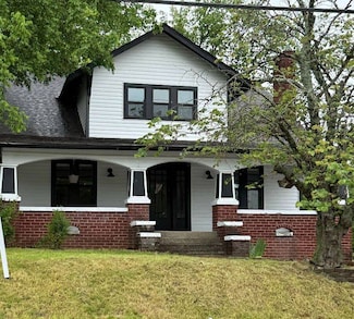 717 N Charles G Seivers Blvd, Clinton, TN 37716