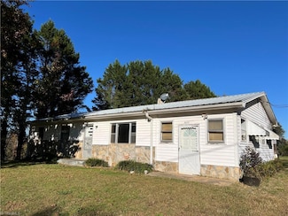 3491 Red Brush Rd, Mount Airy, NC 27030