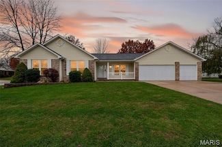 30 Spanish Trail, Saint Peters, MO 63376