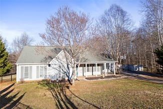 640 Revolutionary Dr, West Union, SC 29696