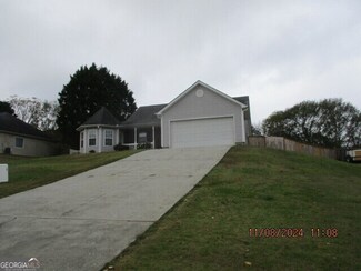 231 Cambridge Dr, Loganville, GA 30052