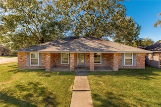 2732 Westerwood Dr, Baton Rouge, LA 70816