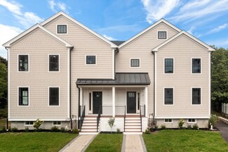 12 Guild Rd Unit 12, Needham, MA 02494