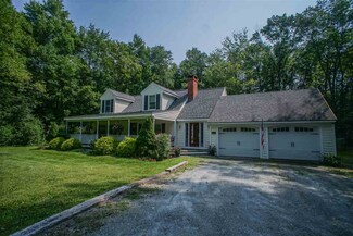 104 Hillcrest Rd, Manchester Center, VT 05255