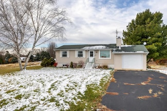 10A125 E Apple Canyon Rd, Apple River, IL 61001