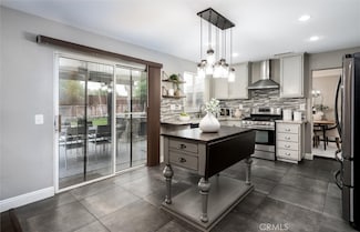 27917 Busman Rd, Murrieta, CA 92563