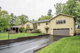 42 Old Coach Rd, Salem, NH 03079