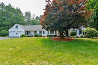 3 Dixons Path, Foxboro, MA 02035