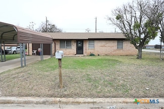 601 Newhouse Ave, Cameron, TX 76520