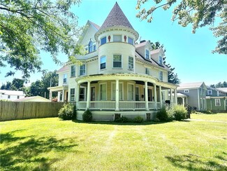 401 W Center St, Medina, NY 14103