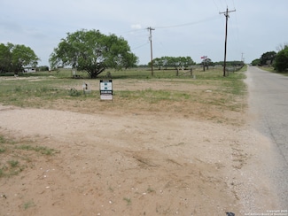 5968 Tabberer Rd, Poteet, TX 78065