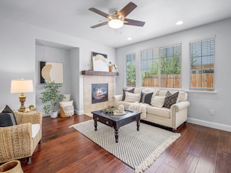 1703 Ferry Cir, Folsom, CA 95630