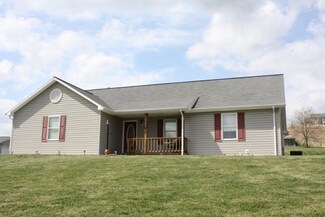 807 Rich Creek Valley Rd, Peterstown, WV 24963