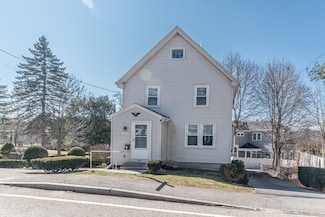 207 Webster St, Needham Heights, MA 02494