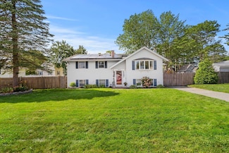 102 Dalton St, Nashua, NH 03063