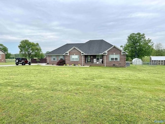 21 Eastridge Rd, Fayetteville, TN 37334