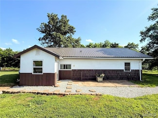 37500 Westgate Rd, Plato, MO 65552