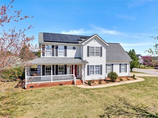 312 Glastonbury Dr, Greer, SC 29651