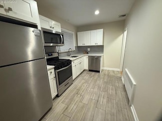 353 E Market St, Long Beach, NY 11561