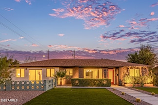 1745 E San Juan Ave, Phoenix, AZ 85016